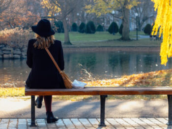 women-in-fall