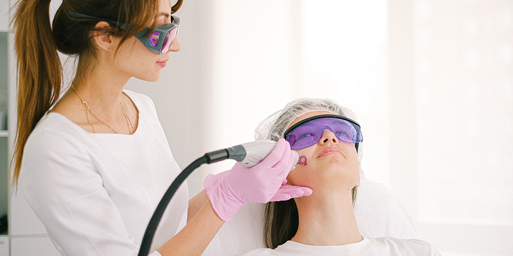 woman laser treatment